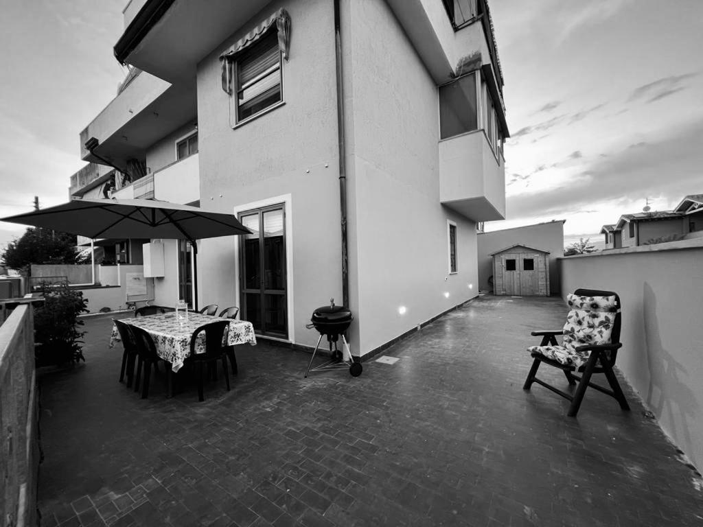 Appartamento Sunflower Viareggio Buitenkant foto